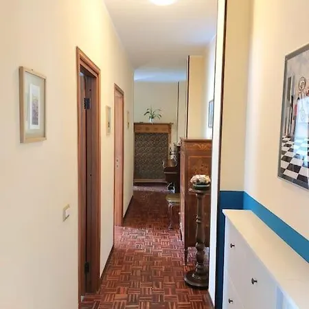 Ed Eleganza Riva Apartmán *